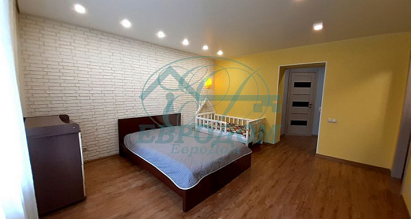 4-комн. квартира, 96 кв.м