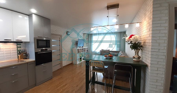 4-комн. квартира, 96 кв.м