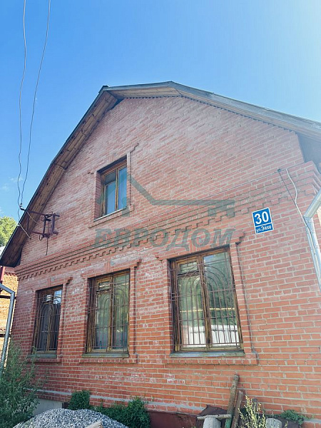 Коттедж площадью: 155.6 кв.м
