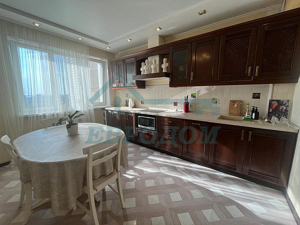 3-комн. квартира, 95 кв.м