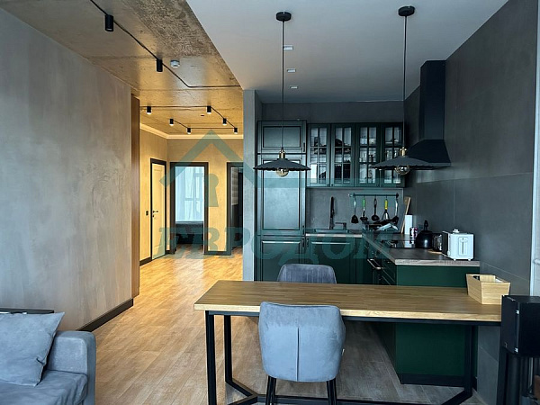 2-комн. квартира, 75 кв.м